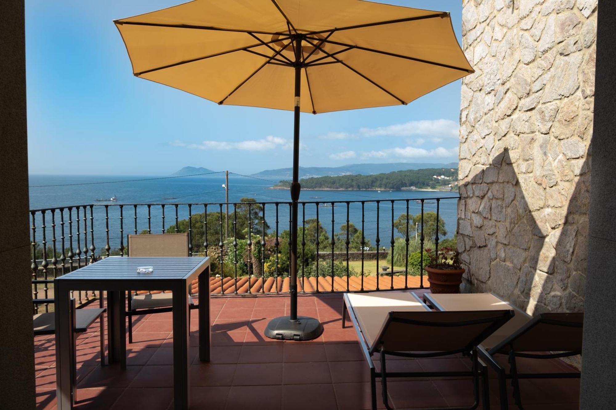 Hotel Rustico Punta Uia Uhia Bagian luar foto