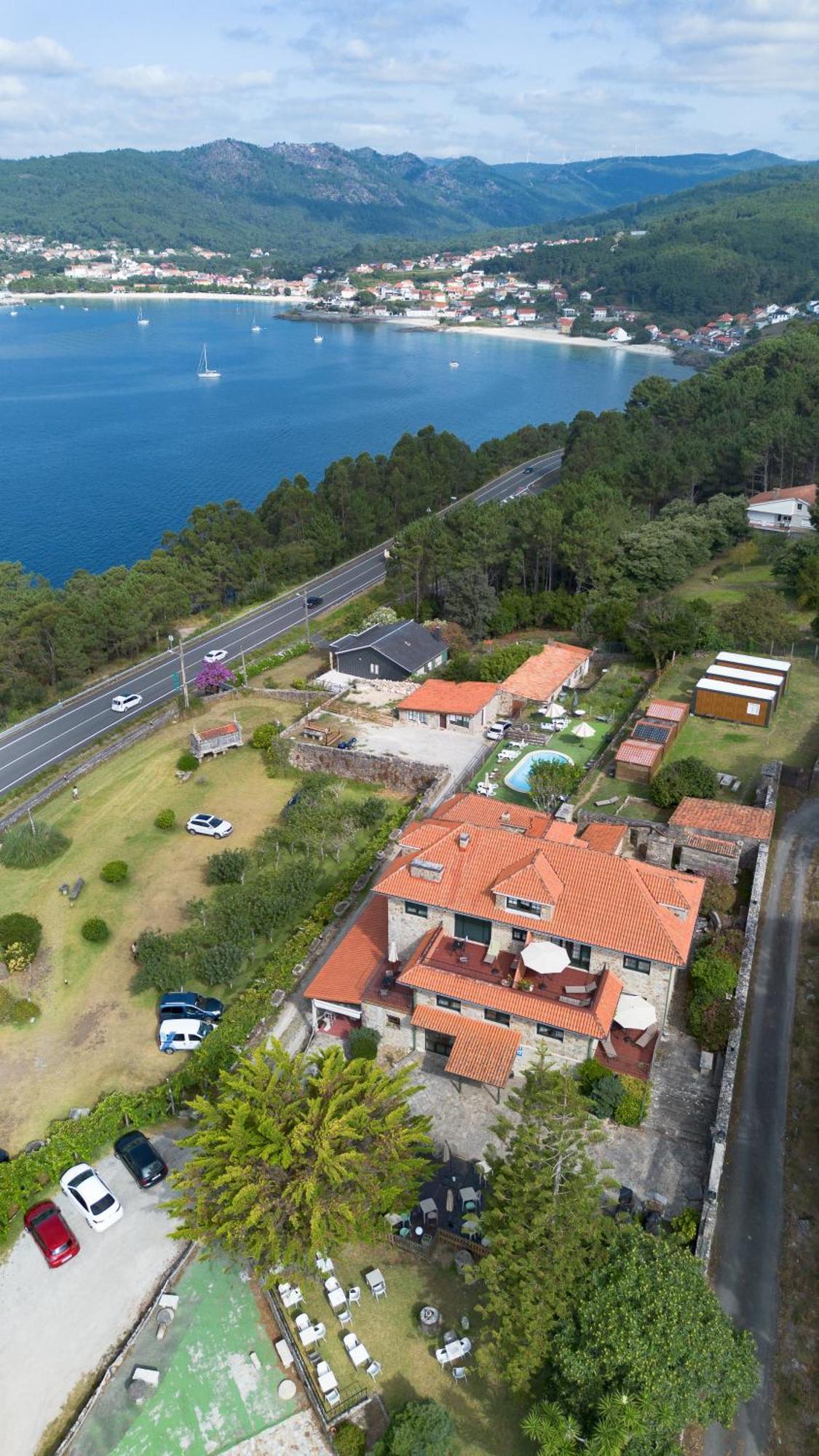 Hotel Rustico Punta Uia Uhia Bagian luar foto